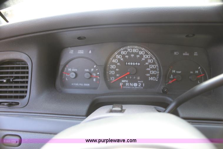 image for item G4491 2000 Ford Crown Victoria Police Interceptor