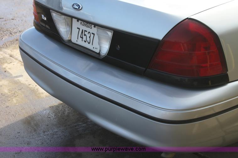 image for item G4491 2000 Ford Crown Victoria Police Interceptor