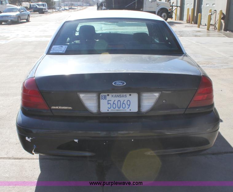 image for item G4493 2003 Ford Crown Victoria Police Interceptor