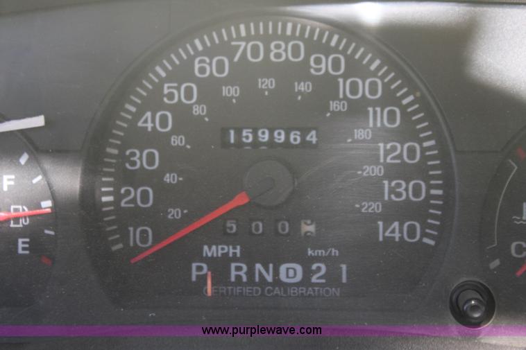 image for item G4493 2003 Ford Crown Victoria Police Interceptor