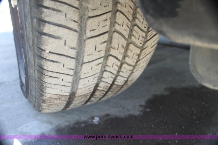 image for item G4493 2003 Ford Crown Victoria Police Interceptor