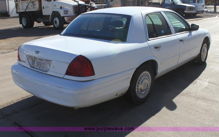 image for item G4494 2001 Ford Crown Victoria Police Interceptor