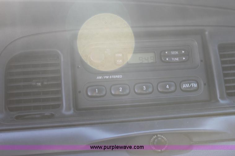image for item G4494 2001 Ford Crown Victoria Police Interceptor
