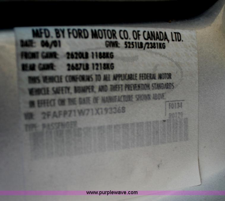 image for item G4494 2001 Ford Crown Victoria Police Interceptor