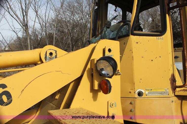 image for item G4496 1991 Caterpillar 916 wheel loader