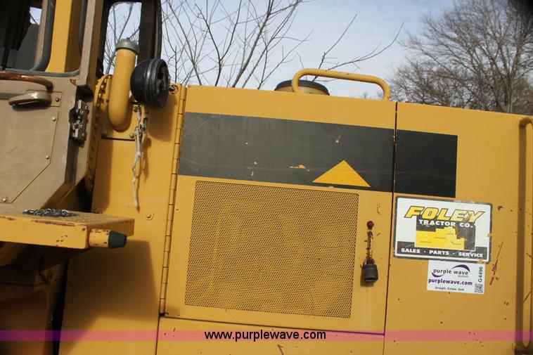 image for item G4496 1991 Caterpillar 916 wheel loader