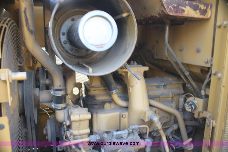 image for item G4496 1991 Caterpillar 916 wheel loader