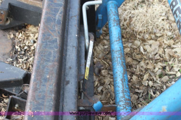 image for item G4497 Great Bend 330 loader