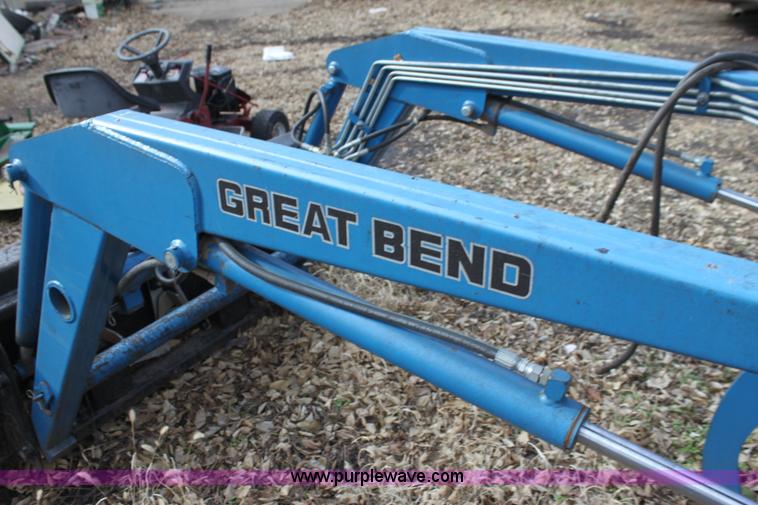 image for item G4497 Great Bend 330 loader