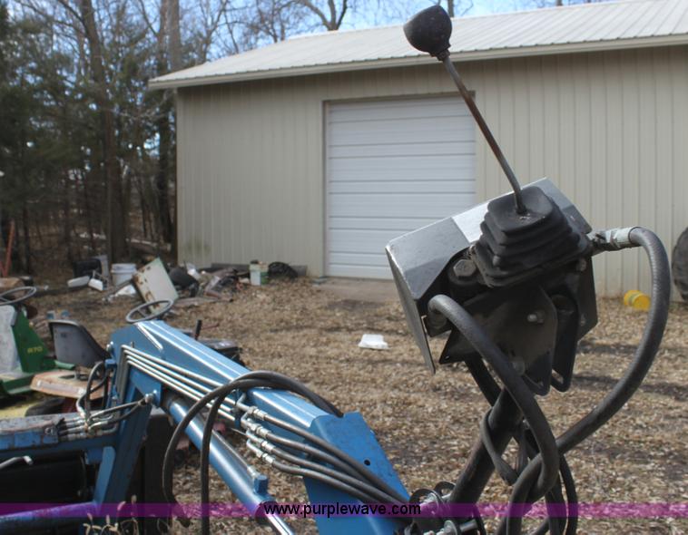 image for item G4497 Great Bend 330 loader