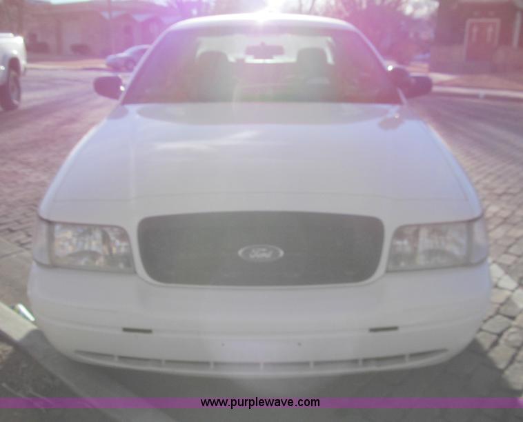 image for item G9637 2008 Ford Crown Victoria Police Interceptor