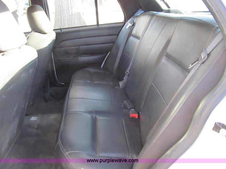 image for item G9637 2008 Ford Crown Victoria Police Interceptor