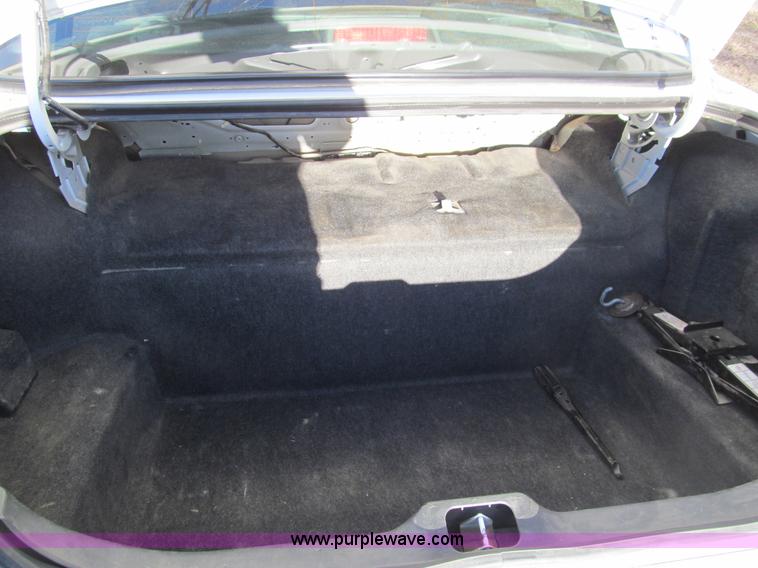 image for item G9637 2008 Ford Crown Victoria Police Interceptor