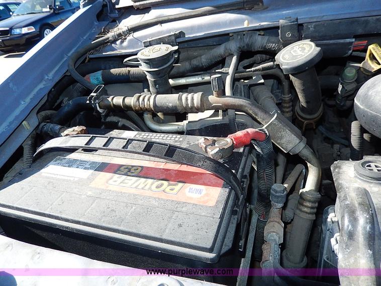 image for item H1285 1997 Ford Club Wagon bus