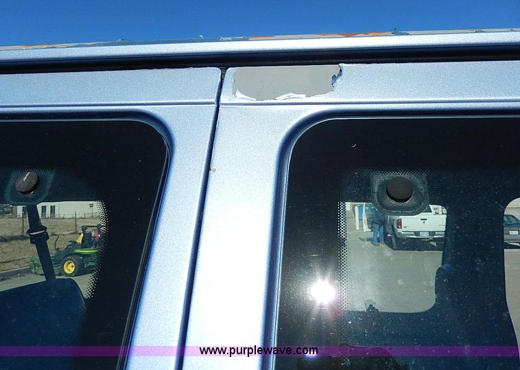 image for item H1285 1997 Ford Club Wagon bus