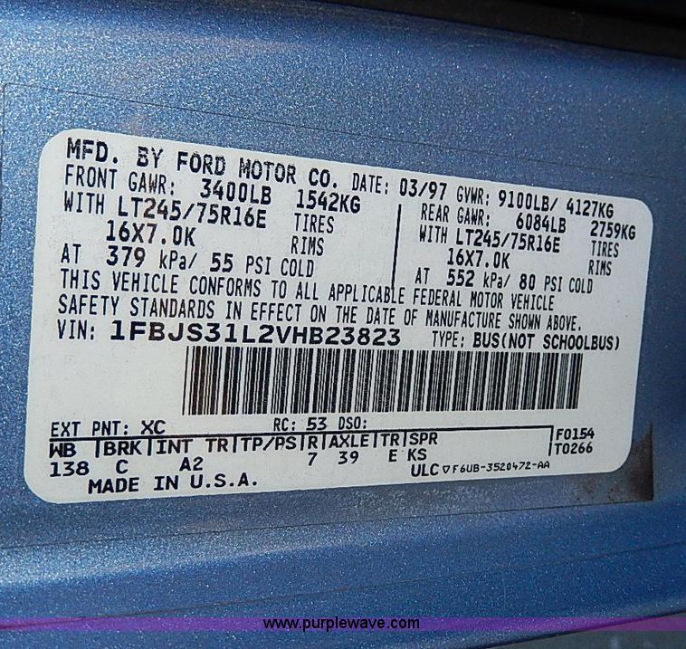 image for item H1285 1997 Ford Club Wagon bus