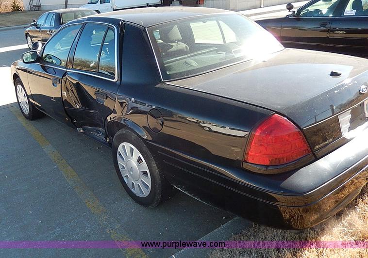 image for item H1287 2006 Ford Crown Victoria Police Interceptor