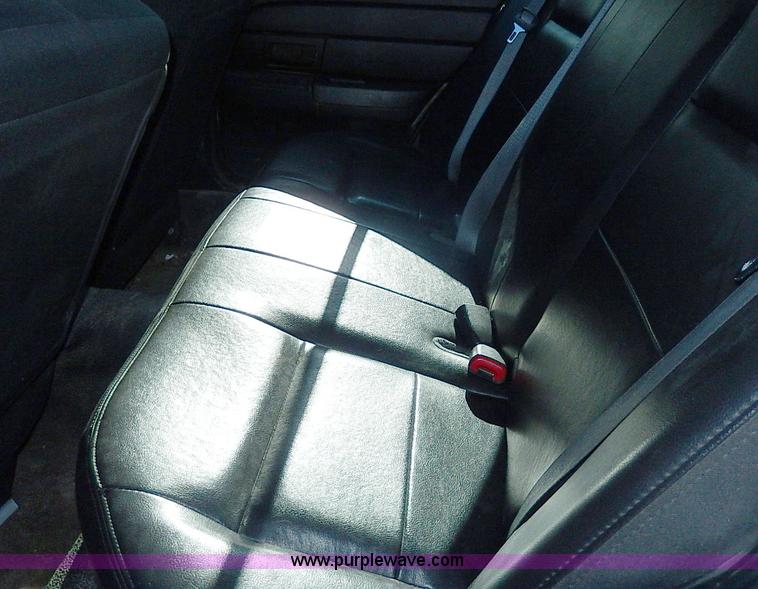 image for item H1288 2009 Ford Crown Victoria Police Interceptor