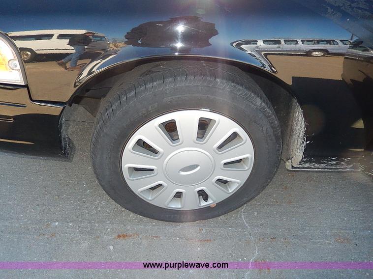 image for item H1288 2009 Ford Crown Victoria Police Interceptor