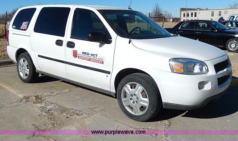 image for item H1289 2008 Chevrolet Uplander LS van