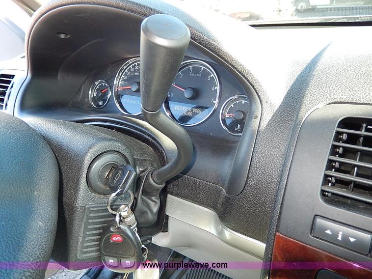 image for item H1289 2008 Chevrolet Uplander LS van