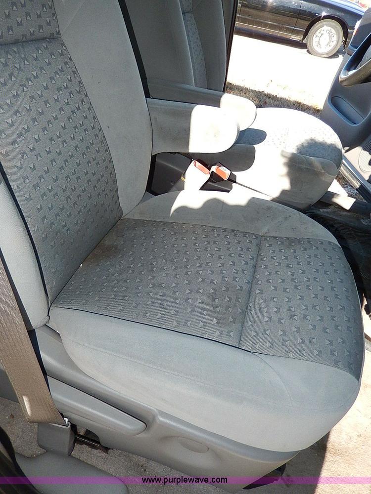 image for item H1289 2008 Chevrolet Uplander LS van