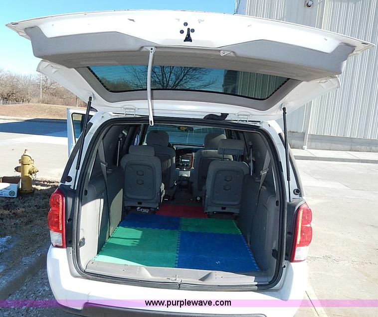 image for item H1289 2008 Chevrolet Uplander LS van