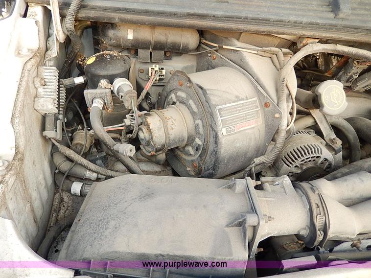 image for item H1293 1995 Ford Aerostar XLT van