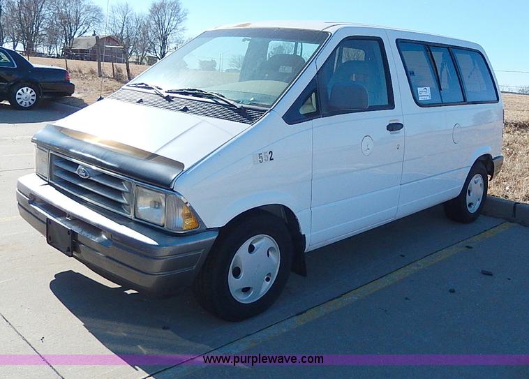 image for item H1295 1996 Ford Aerostar XLT van