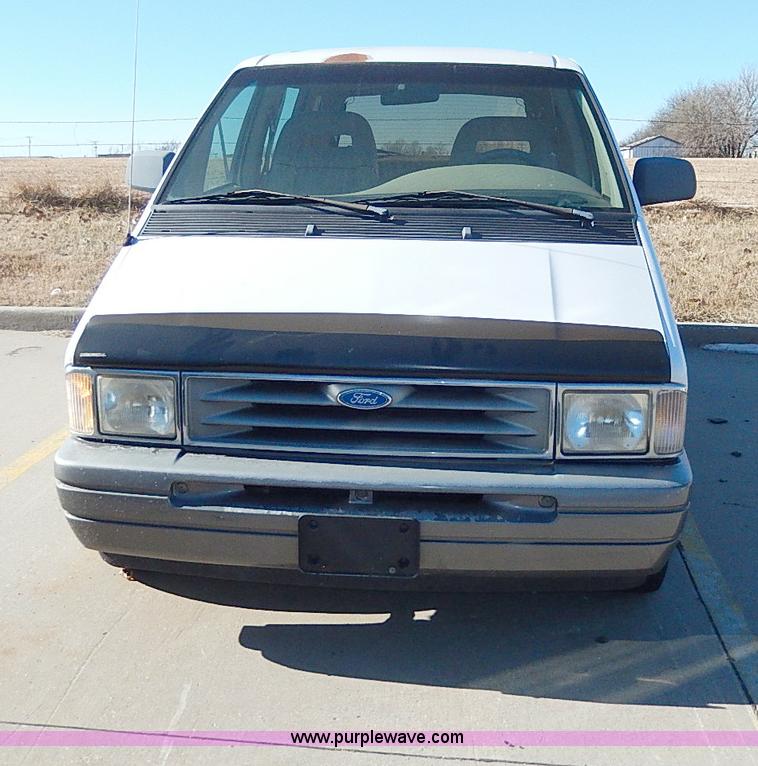 image for item H1295 1996 Ford Aerostar XLT van