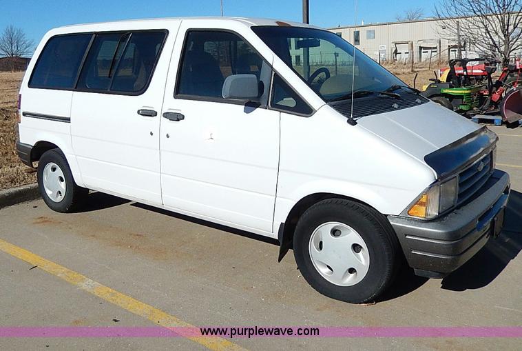 image for item H1295 1996 Ford Aerostar XLT van