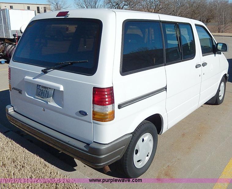 image for item H1295 1996 Ford Aerostar XLT van