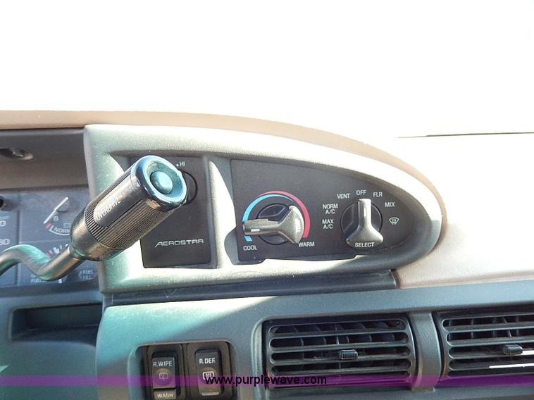 image for item H1295 1996 Ford Aerostar XLT van