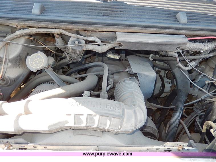 image for item H1295 1996 Ford Aerostar XLT van