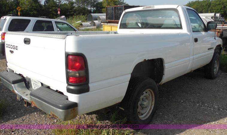 image for item H6671 1998 Dodge Ram 1500 pickup truck