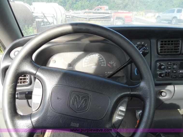 image for item H6671 1998 Dodge Ram 1500 pickup truck