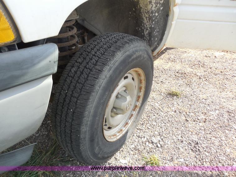 image for item H6671 1998 Dodge Ram 1500 pickup truck