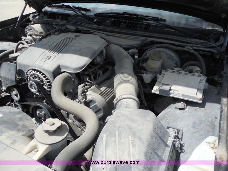 image for item H6749 2005 Ford Crown Victoria Police Interceptor