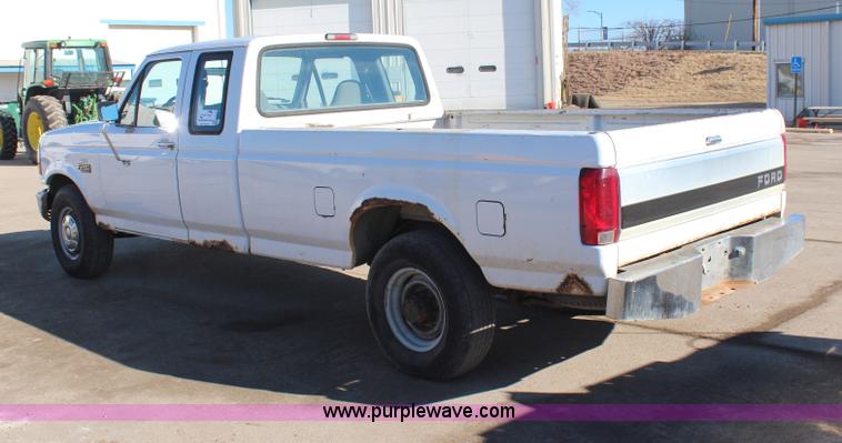 image for item H7759 1995 Ford F250 HD XL SuperCab pickup truck