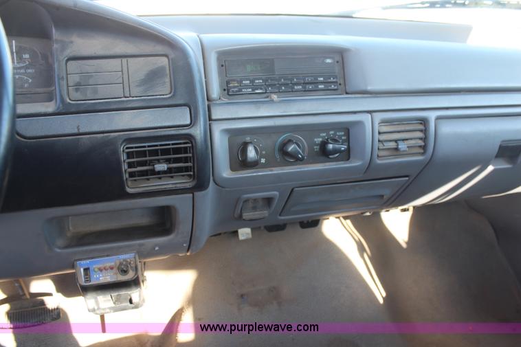 image for item H7759 1995 Ford F250 HD XL SuperCab pickup truck