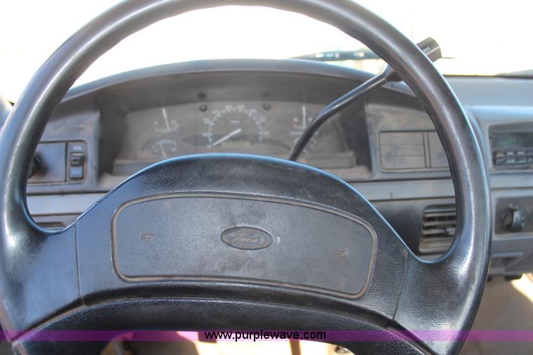 image for item H7759 1995 Ford F250 HD XL SuperCab pickup truck