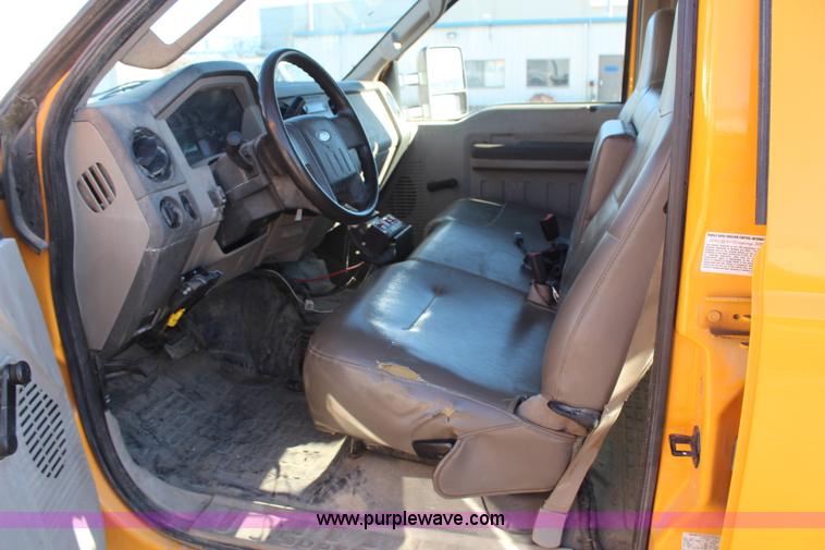 image for item H7760 2008 Ford F450 Super Duty XL Crew Cab flatbed truck