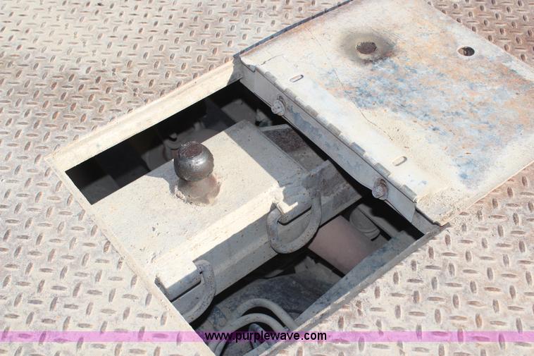 image for item H7760 2008 Ford F450 Super Duty XL Crew Cab flatbed truck