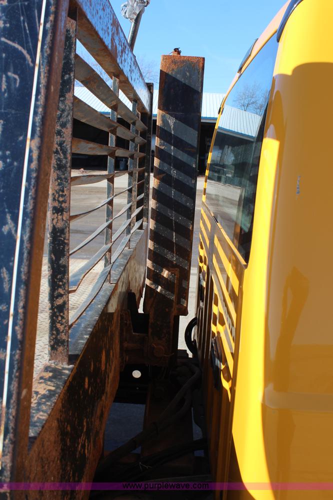 image for item H7760 2008 Ford F450 Super Duty XL Crew Cab flatbed truck