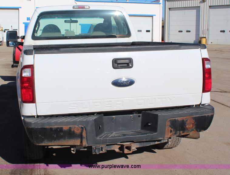 image for item H7761 2008 Ford F250 Super Duty XL SuperCab pickup truck