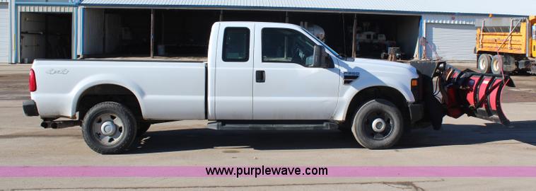 image for item H7761 2008 Ford F250 Super Duty XL SuperCab pickup truck