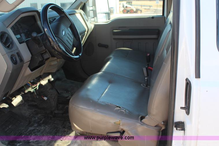 image for item H7761 2008 Ford F250 Super Duty XL SuperCab pickup truck