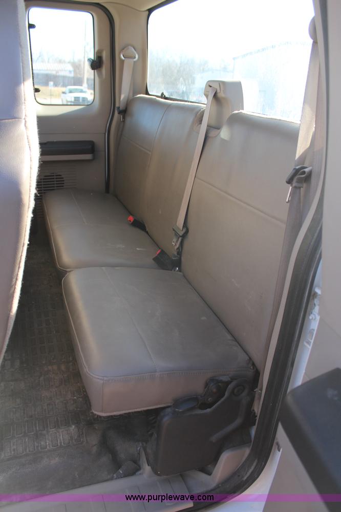 image for item H7761 2008 Ford F250 Super Duty XL SuperCab pickup truck