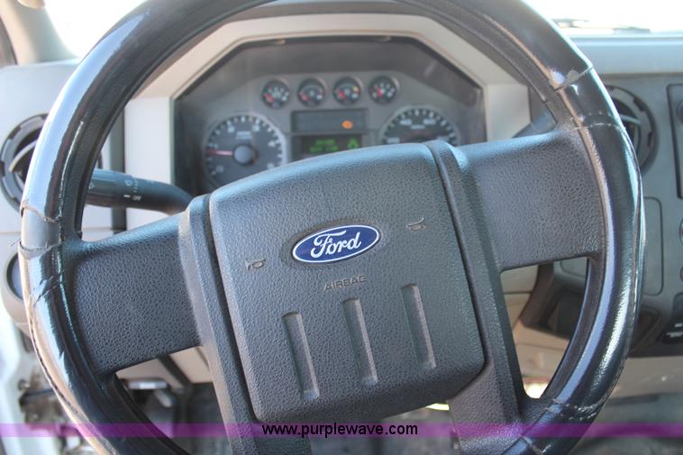 image for item H7761 2008 Ford F250 Super Duty XL SuperCab pickup truck