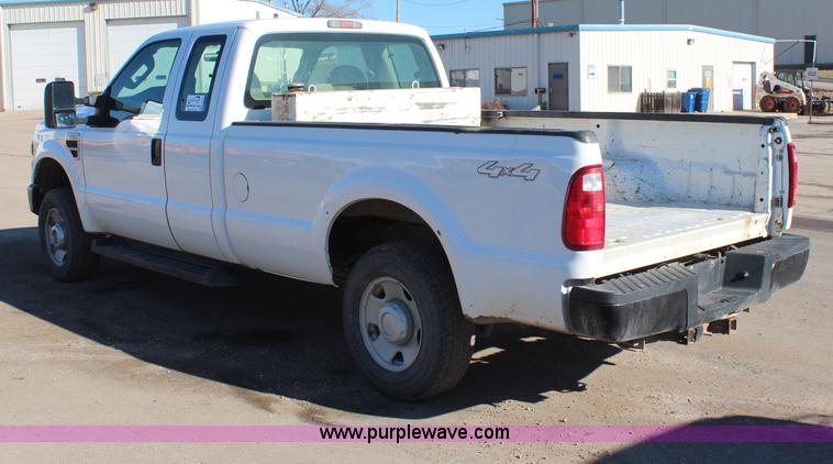 image for item H7762 2008 Ford F250 Super Duty XL SuperCab pickup truck